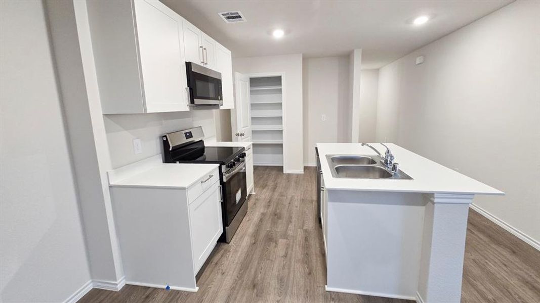Furnished interior view inside a new home in Leonard Crossing, Leonard (Image 6). Furnished interior view inside a new home in Leonard Crossing, Leonard (Image 6).