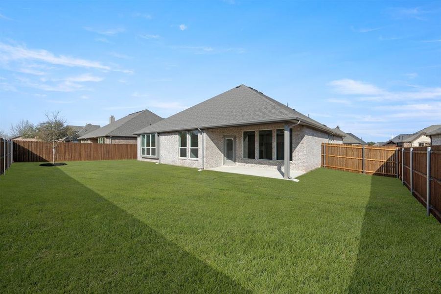 904 Meadowview- Back-1 904 Meadowview- Back-1