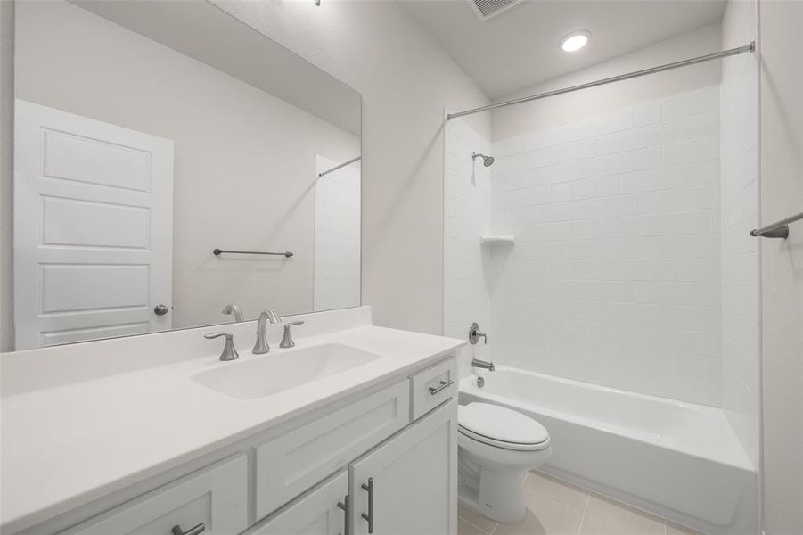 2300 KNapp- Bathroom-3 2300 KNapp- Bathroom-3