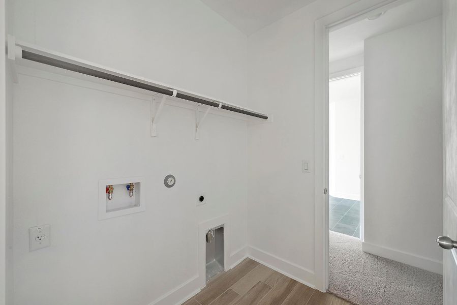 Spacious, unfurnished interior of a new home in Flora - 60', Hutto (Image 34).