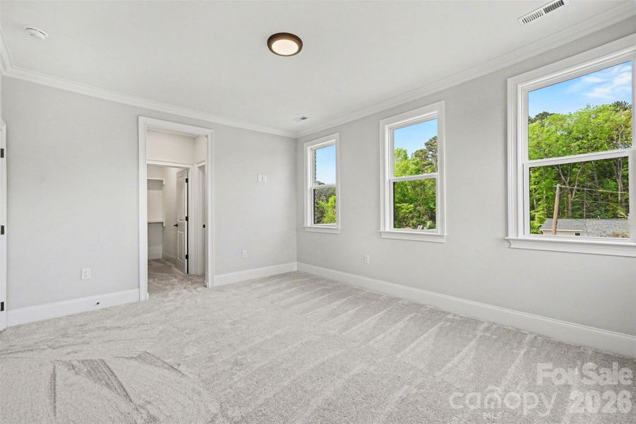Spacious, unfurnished interior of a new home in , Concord (Image 38).