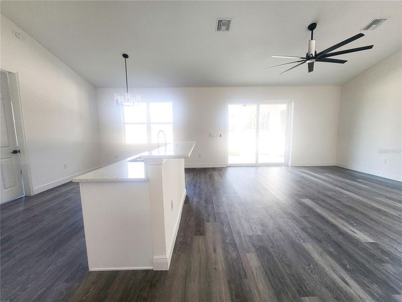 Spacious, unfurnished interior of a new home in , Dunnellon (Image 35).