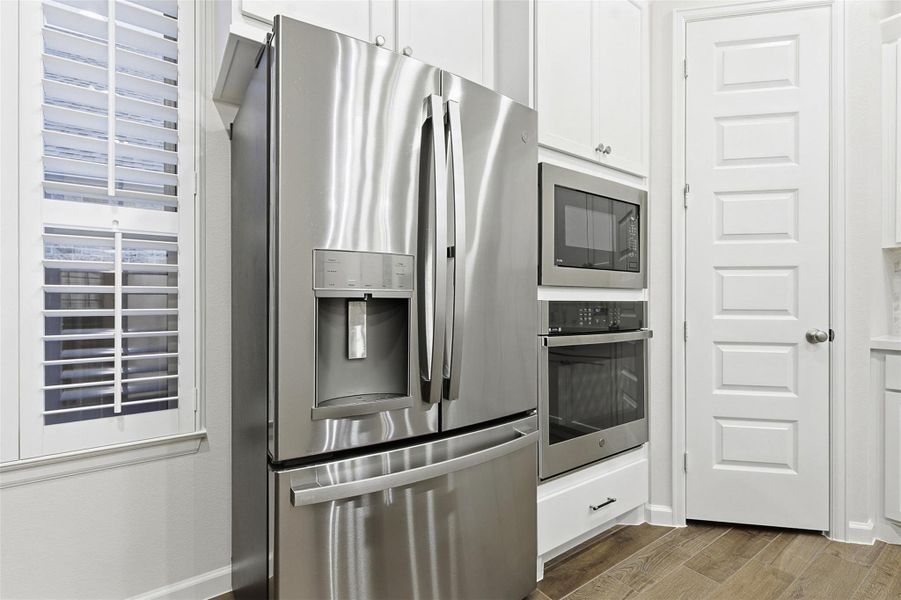 Furnished interior view inside a new home in Meridiana 40'/45', Manvel (Image 10). Furnished interior view inside a new home in Meridiana 40'/45', Manvel (Image 10).