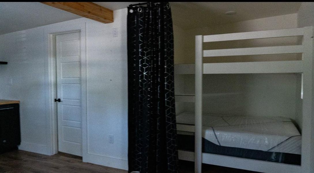 Image 7 of a home in . Image 7 of a home in .