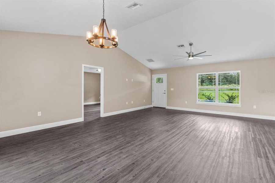 Spacious, unfurnished interior of a new home in , Citrus Springs (Image 25).