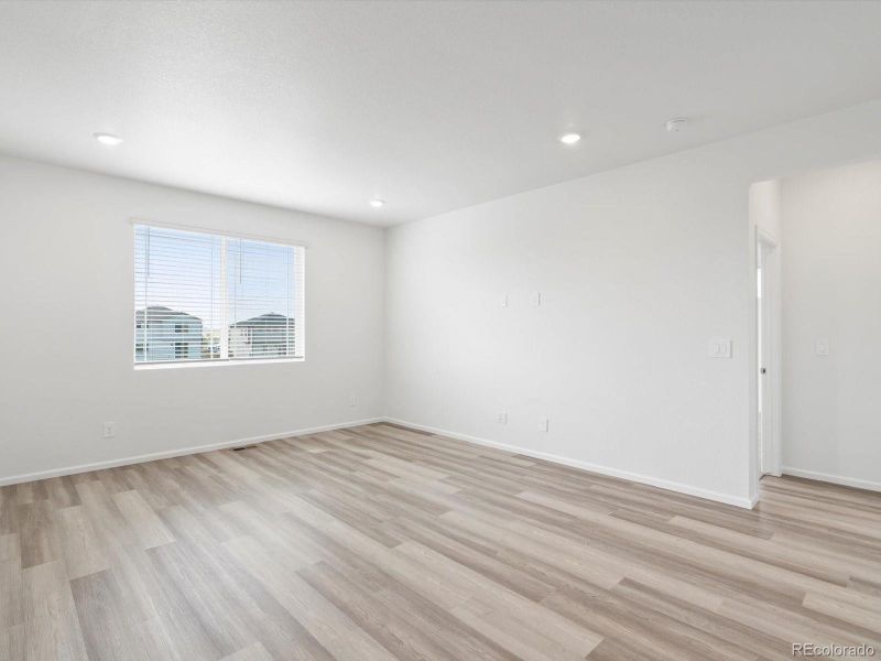 Spacious, unfurnished interior of a new home in Buffalo Highlands: The Canyon Collection, Commerce City (Image 16).