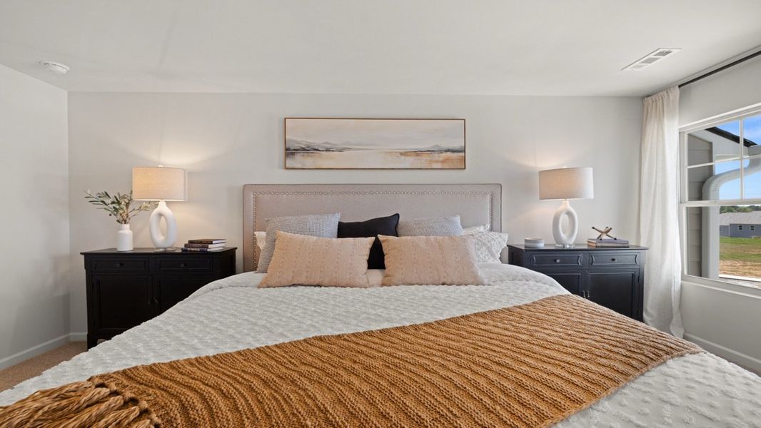 Representative furnished interior of a home built from the SUDBURY 24' TOWNHOME by D.R. Horton in Rolling Meadows, Jasper (Image 19).