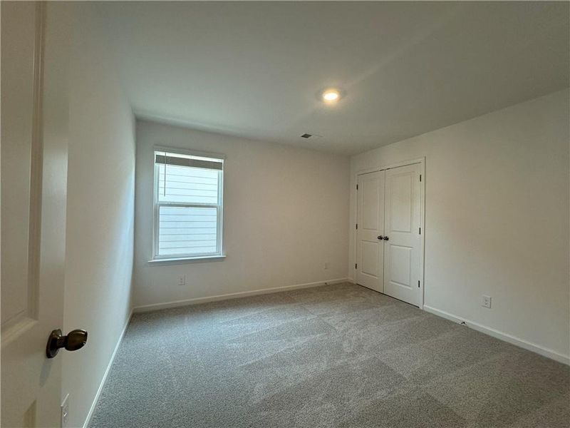 Spacious, unfurnished interior of a new home in Buice Lake, Acworth (Image 18).