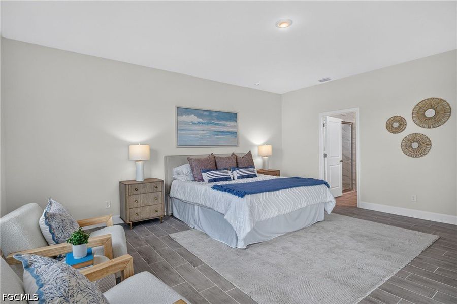 Furnished interior view inside a new home in Cape Coral, Cape Coral (Image 19).