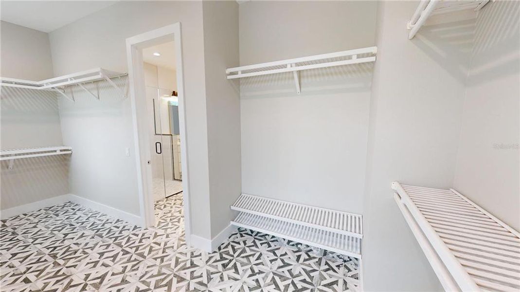 Image 43 of a home in .