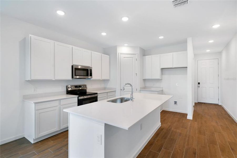 Furnished interior view inside a new home in , Winter Haven (Image 5).