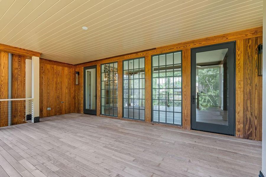 Exterior details and patio area of a home in , Clarkesville (Image 36).