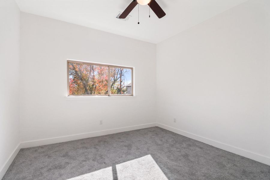 Spacious, unfurnished interior of a new home in , Houston (Image 19).