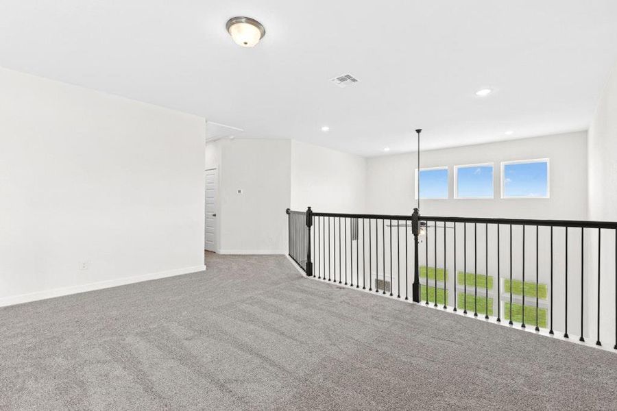 Spacious, unfurnished interior of a new home in University Heights, Round Rock (Image 26).