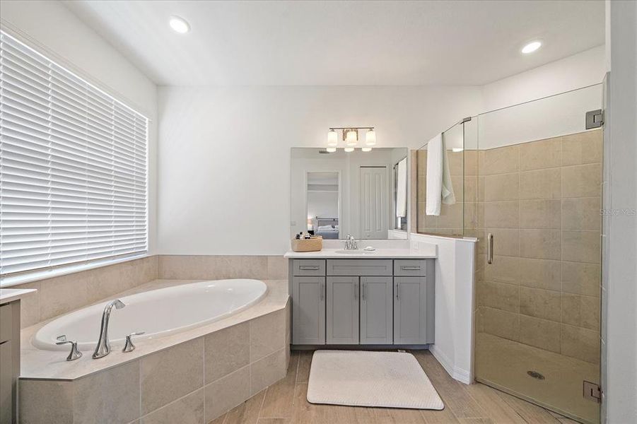 Image 35 of a home in Wellen Park Golf & Country Club.