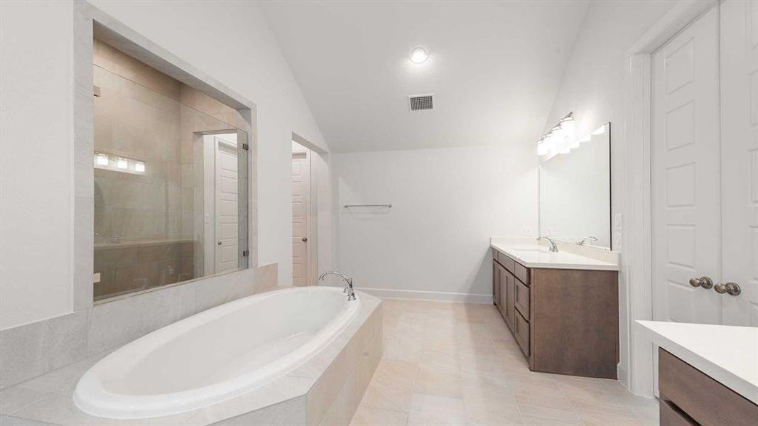 Furnished interior view inside a new home in Talon Hills 60'/70', Fort Worth (Image 9). Furnished interior view inside a new home in Talon Hills 60'/70', Fort Worth (Image 9).