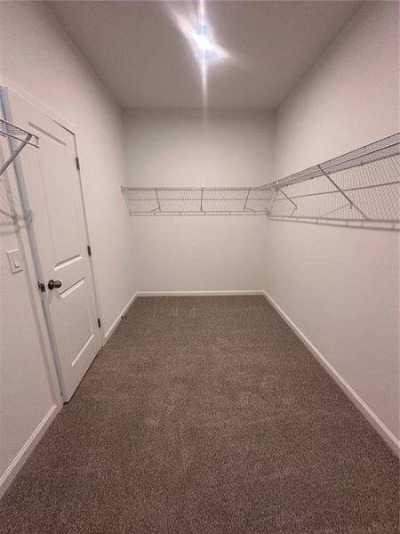 Spacious, unfurnished interior of a new home in Rainwood, Groveland (Image 10).