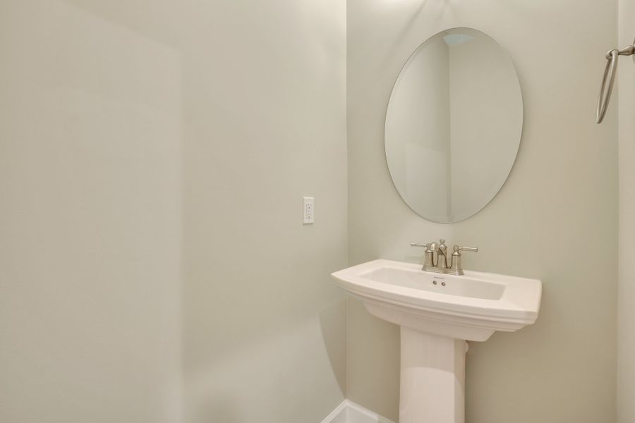 Furnished interior view inside a new home in Wexford, Richmond Hill (Image 16).