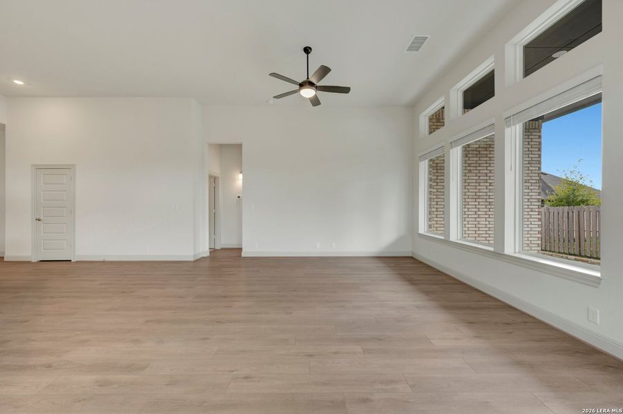 Spacious, unfurnished interior of a new home in Windsong - Reserve Series, Boerne (Image 38). Spacious, unfurnished interior of a new home in Windsong - Reserve Series, Boerne (Image 38).
