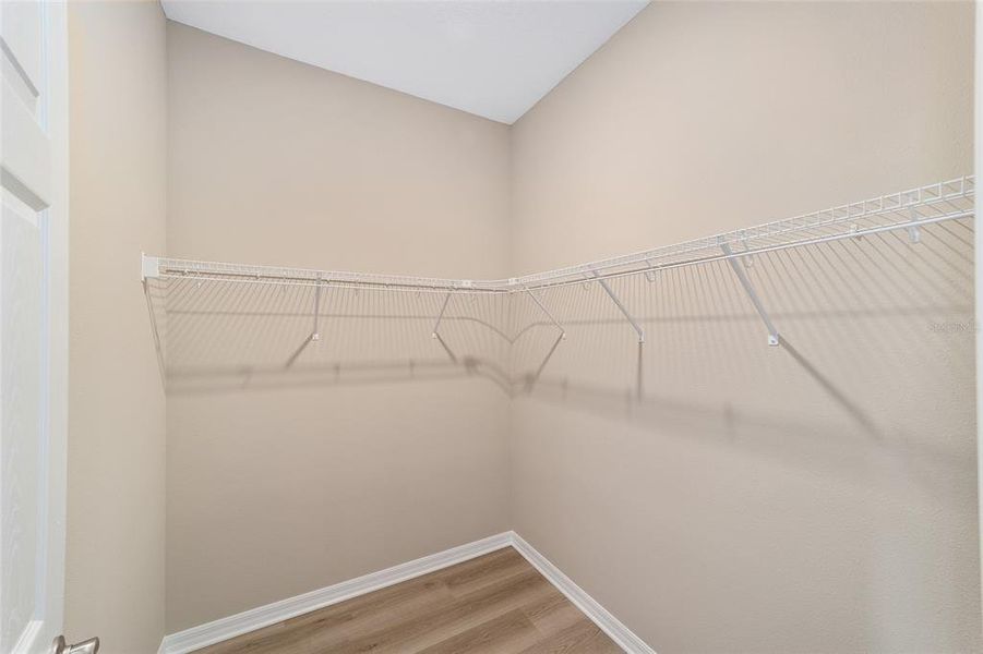 Spacious, unfurnished interior of a new home in , Ocala (Image 13).