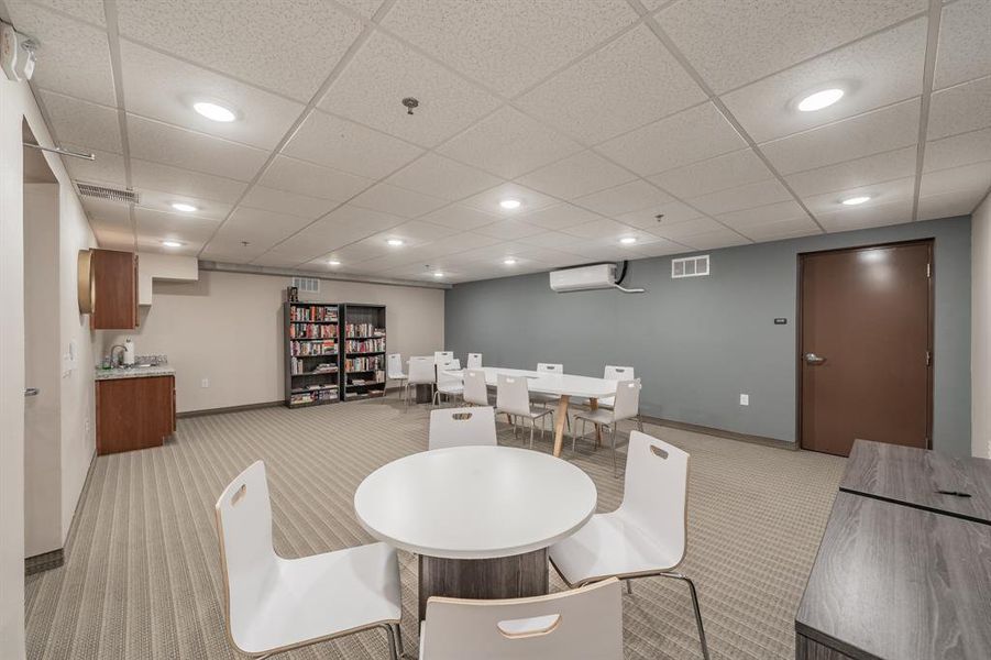 A versatile space ideal for crafting or gaming, perfect for pursuing hobbies.