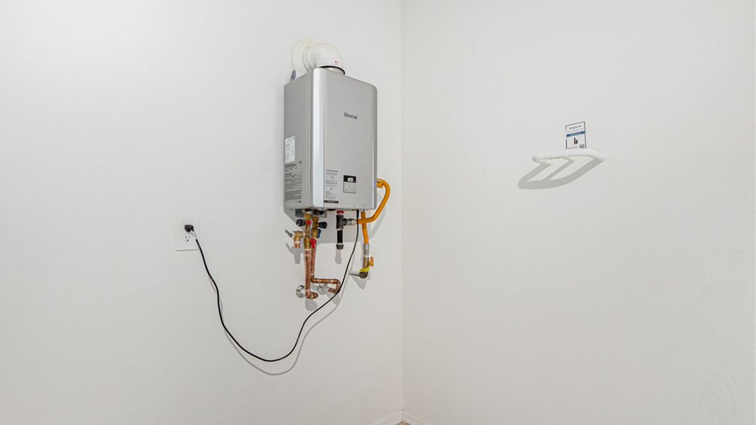 Representative furnished interior of a home built from the Amber by D.R. Horton in Hanson Ridge, Vail (Image 14).