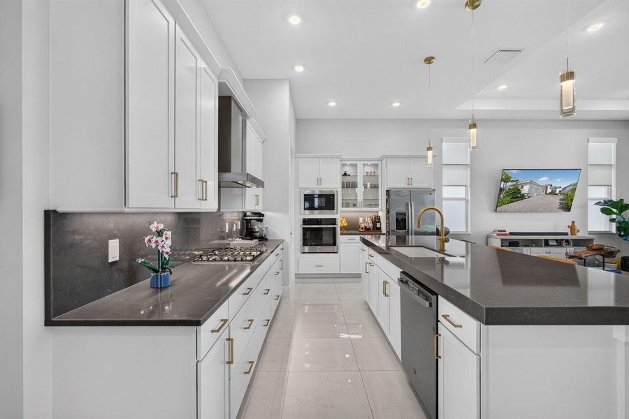 Spacious Kitchen Spacious Kitchen