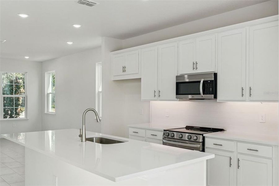 Furnished interior view inside a new home in Estes Reserve, Eustis (Image 4).