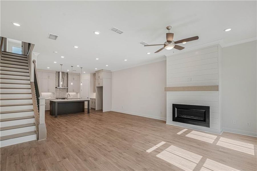 Spacious, unfurnished interior of a new home in Ward's Crossing Townhomes, Johns Creek (Image 23).