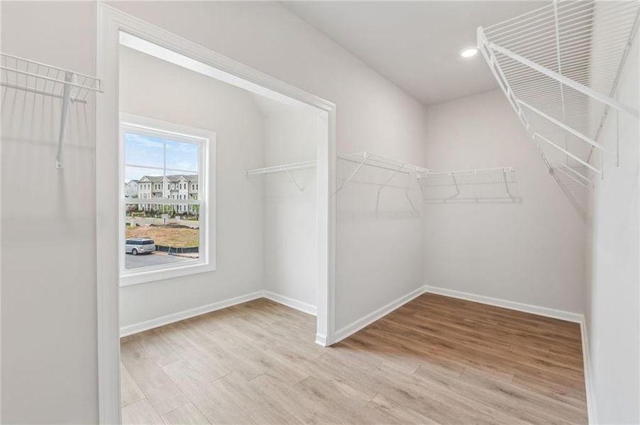 Spacious, unfurnished interior of a new home in Waterhaven, Cumming (Image 20).