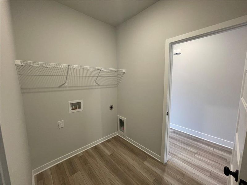 Spacious, unfurnished interior of a new home in Summerlin, Winder (Image 7). Spacious, unfurnished interior of a new home in Summerlin, Winder (Image 7).