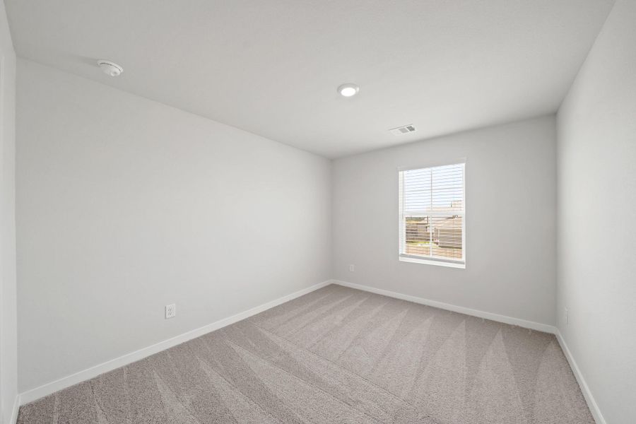 Spacious, unfurnished interior of a new home in Lonestar Collection at Paloma at Sanford Farms, Waller (Image 18).