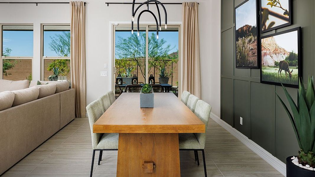 Representative furnished interior of a home built from the Everglade by Taylor Morrison in Saddleback, Peoria (Image 9).