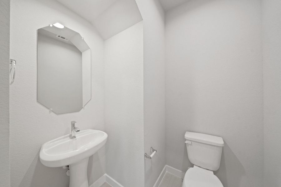 Furnished interior view inside a new home in Huntington Place, Rosharon (Image 7). Furnished interior view inside a new home in Huntington Place, Rosharon (Image 7).