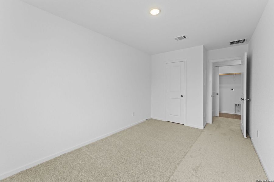 Spacious, unfurnished interior of a new home in Waterwheel, San Antonio (Image 33).