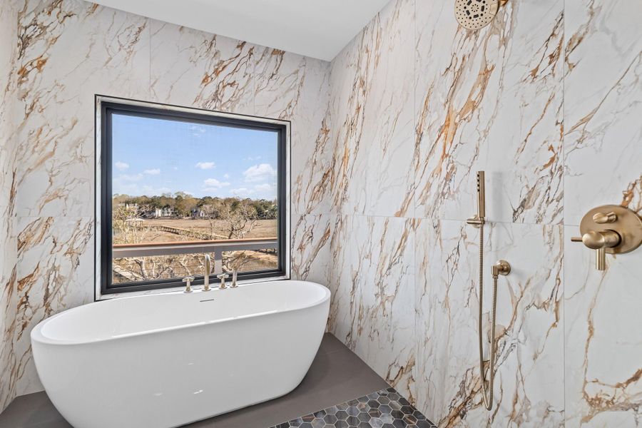 Furnished interior view inside a new home in , Charleston (Image 73).