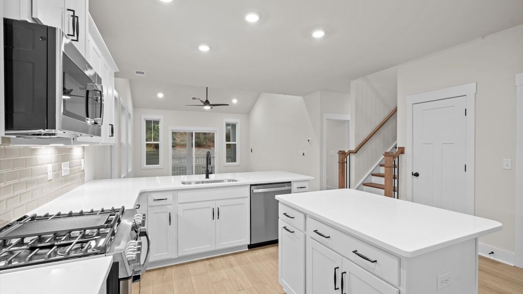 Furnished interior view inside a new home in Fox Hollow, Spartanburg (Image 8). Furnished interior view inside a new home in Fox Hollow, Spartanburg (Image 8).