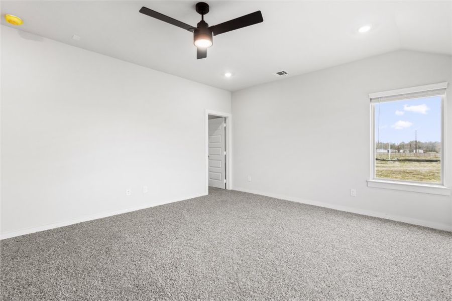 Spacious, unfurnished interior of a new home in Glendale Lakes, Rosharon (Image 44). Spacious, unfurnished interior of a new home in Glendale Lakes, Rosharon (Image 44).