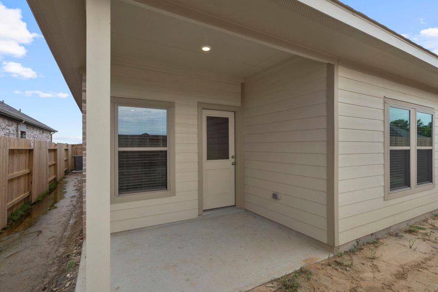 Front exterior of a new home in River Ranch Trails, Dayton, TX, highlighting curb appeal (Image 18). Front exterior of a new home in River Ranch Trails, Dayton, TX, highlighting curb appeal (Image 18).