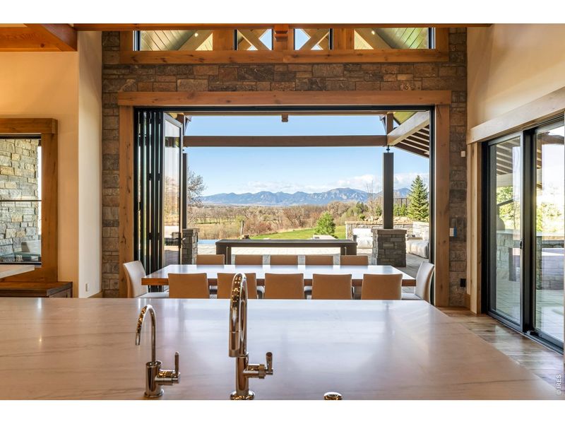 Community amenities in , Lafayette (Image 31).