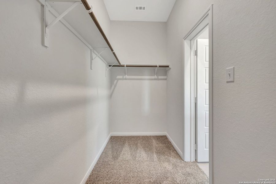 Spacious, unfurnished interior of a new home in Park Place, New Braunfels (Image 29). Spacious, unfurnished interior of a new home in Park Place, New Braunfels (Image 29).