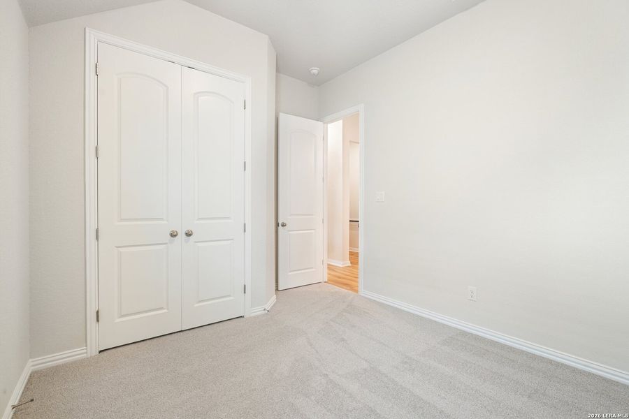 Spacious, unfurnished interior of a new home in The Crossvine, Schertz (Image 31).