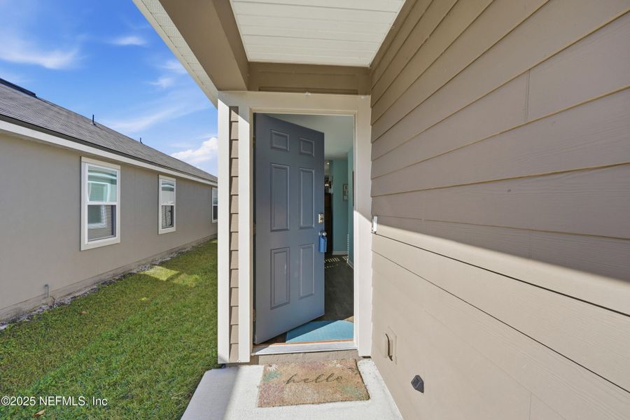 Exterior details and patio area of a home in The Arbors, Jacksonville (Image 3). Exterior details and patio area of a home in The Arbors, Jacksonville (Image 3).