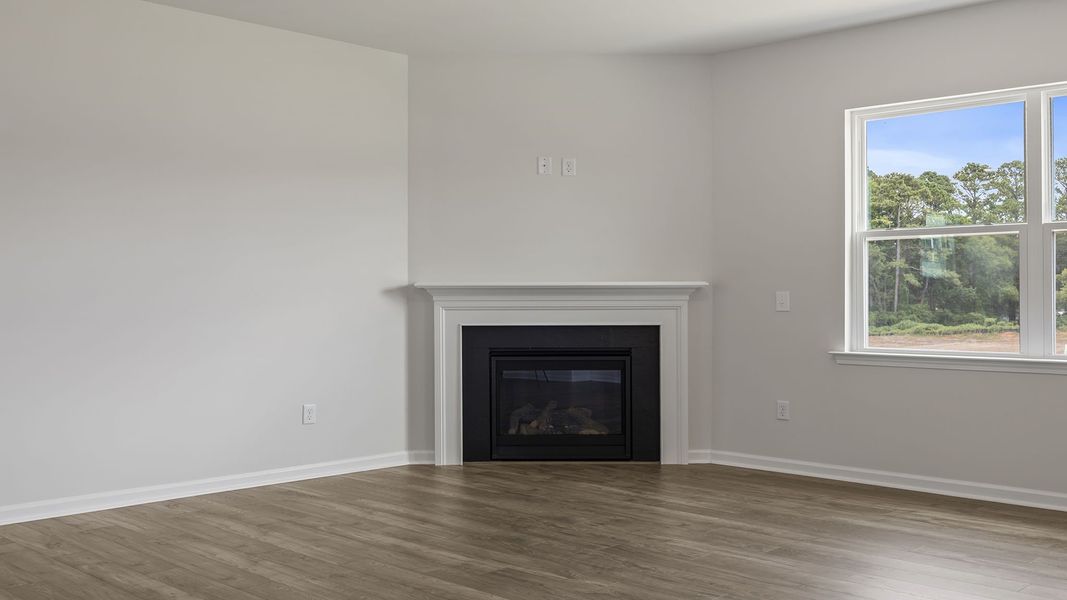 Spacious, unfurnished interior of a new home in Durbin Meadows Traditions, Fountain Inn (Image 20).