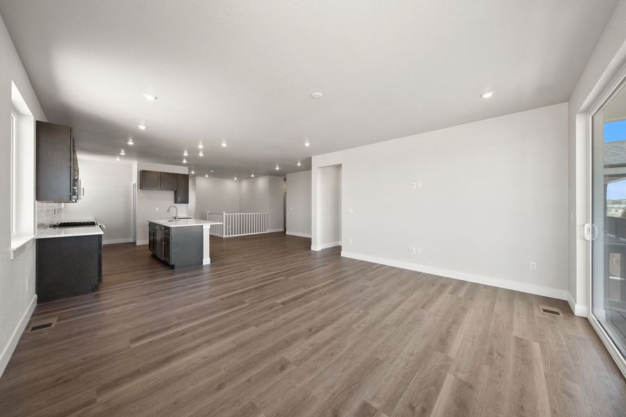 Spacious, unfurnished interior of a new home in Trumark Homes at Tanterra, Parker (Image 18). Spacious, unfurnished interior of a new home in Trumark Homes at Tanterra, Parker (Image 18).