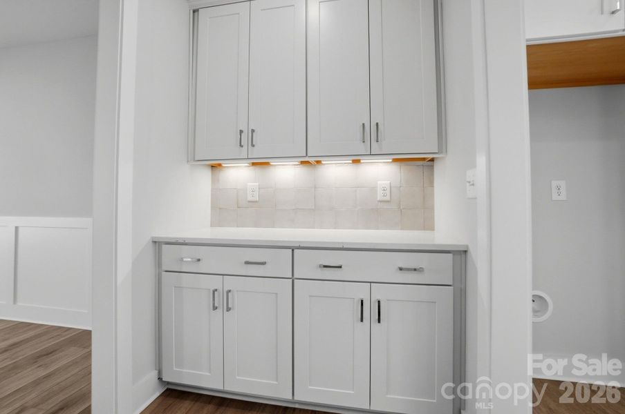Butler pantry