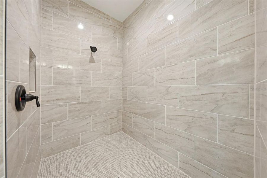 Close-up of interior finishes inside a home in , Eustis (Image 19).
