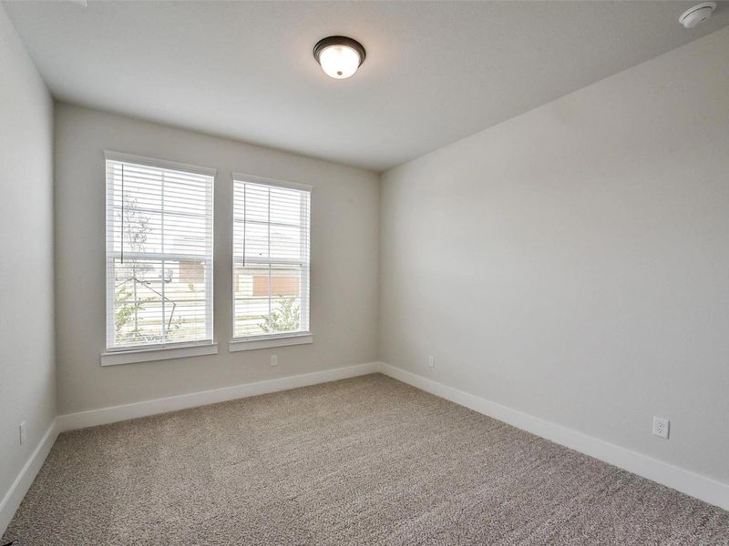 Spacious, unfurnished interior of a new home in Sierra Vista, Rosharon (Image 26).