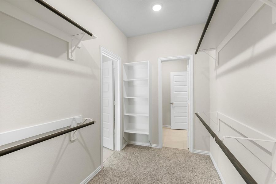 Spacious, unfurnished interior of a new home in Southern Pointe, College Station (Image 30). Spacious, unfurnished interior of a new home in Southern Pointe, College Station (Image 30).