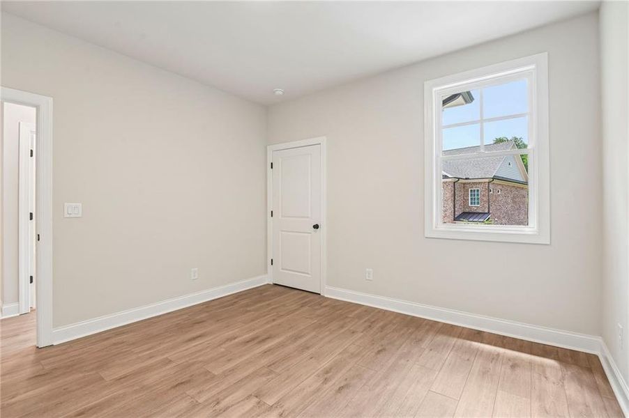 Spacious, unfurnished interior of a new home in Waterside, Peachtree Corners (Image 43).
